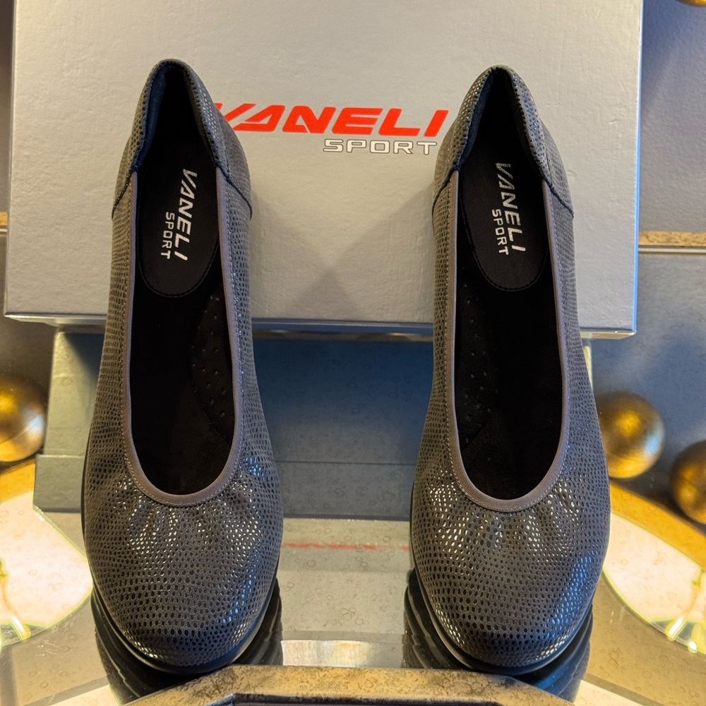 Vaneli Sport Donia Wedge Gray Glazed Sueded Leather